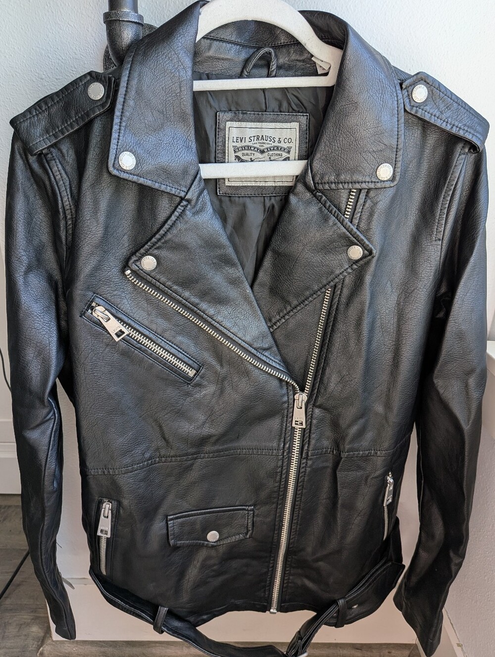 Women's Levi's Black Faux Leather Asymmetrical Moto Jacket Large EUC